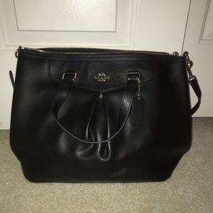 Coach Black Purse LIKE NEW